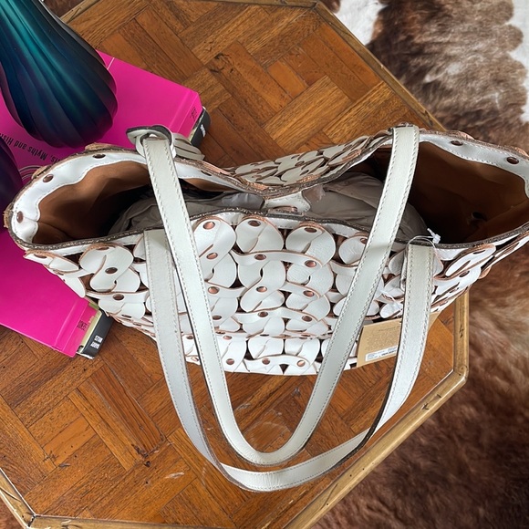 Patricia Nash Mizzana Twisted Braid White Bucket Tote Bag NWT - Picture 4 of 9